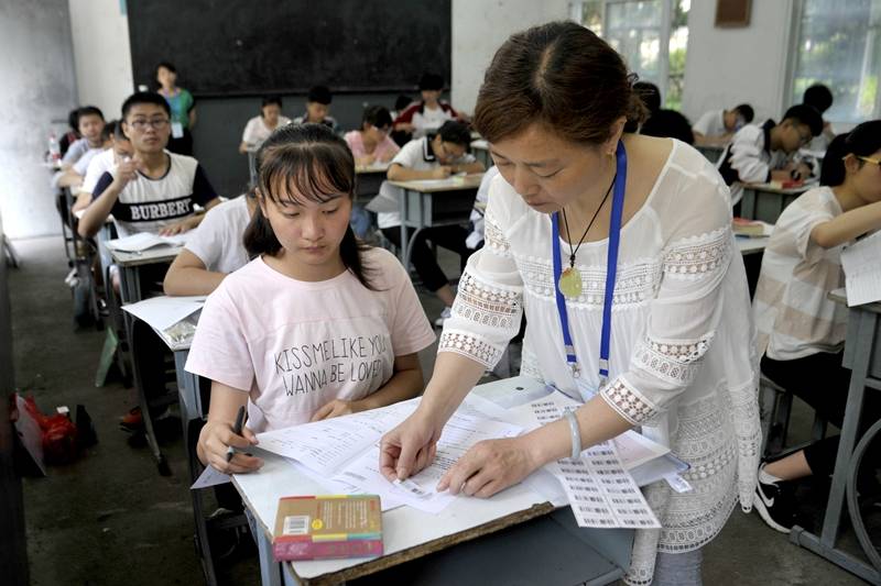 绩溪县2016年中考顺利结束